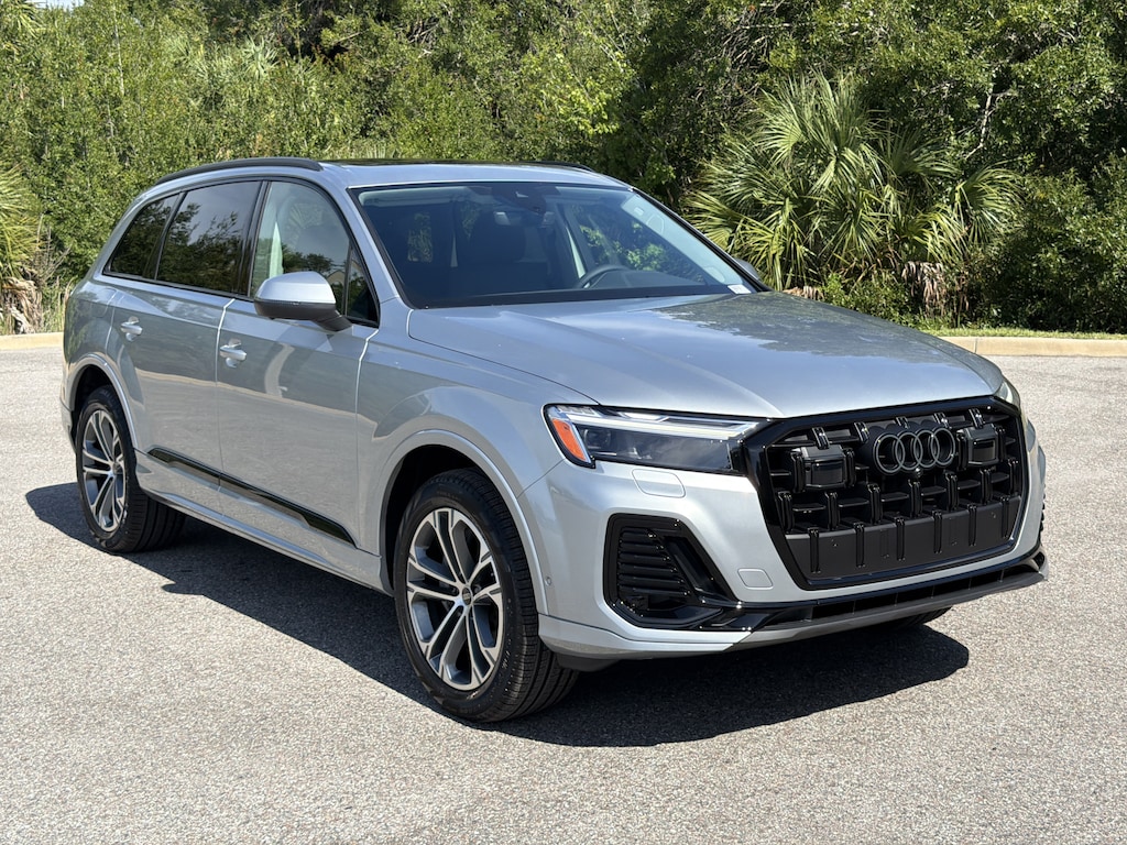 New 2026 Audi Q7 45 Premium SUV