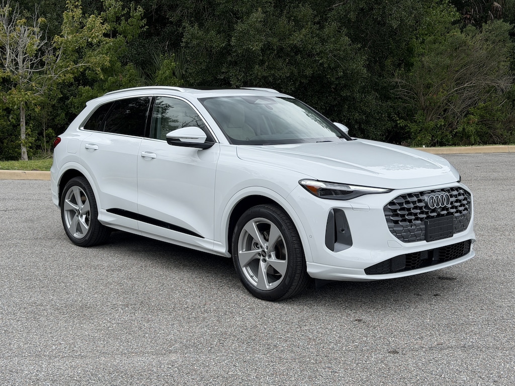 New 2026 Audi Q5 2.0T Prestige SUV