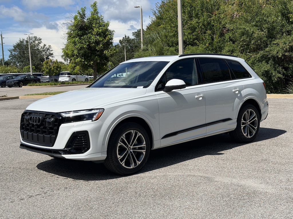 New 2026 Audi Q7 45 Premium Plus SUV