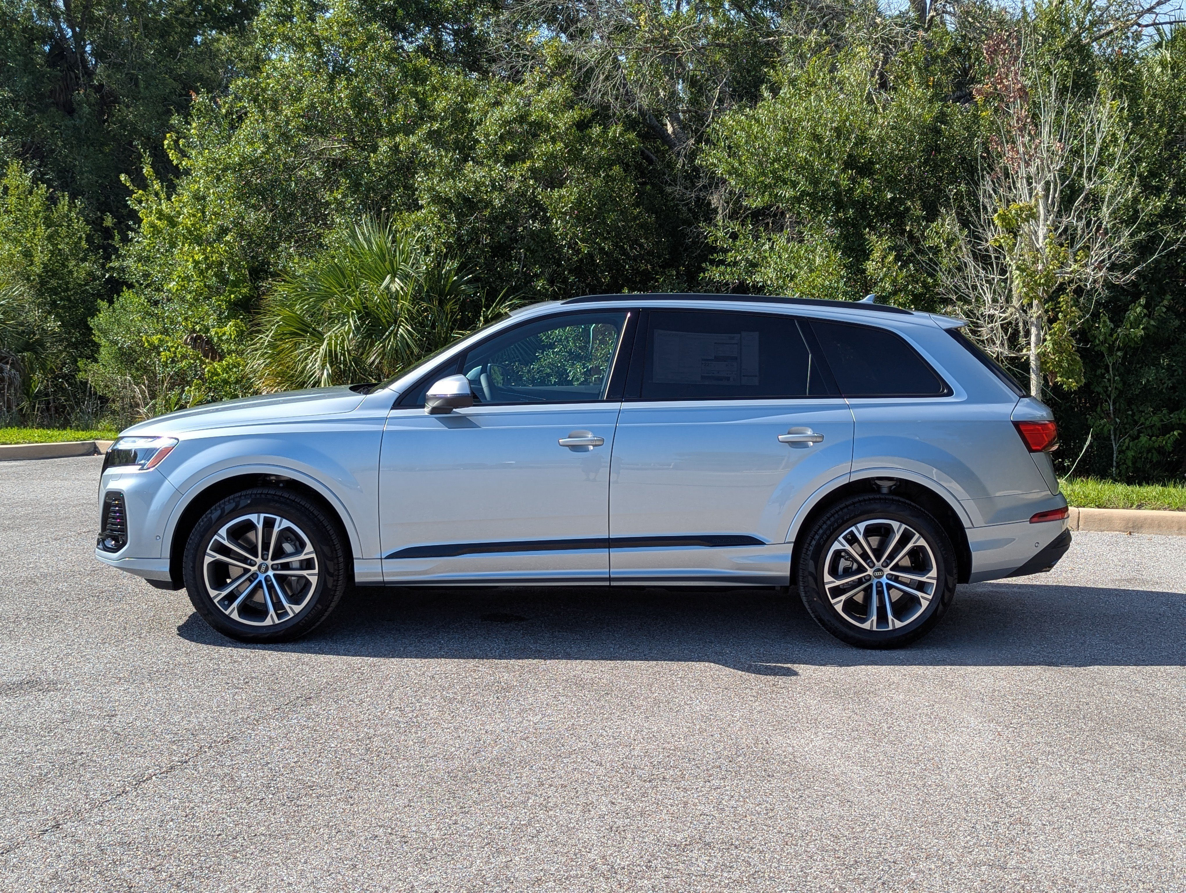 New 2026 Audi Q7 45 Premium Plus SUV