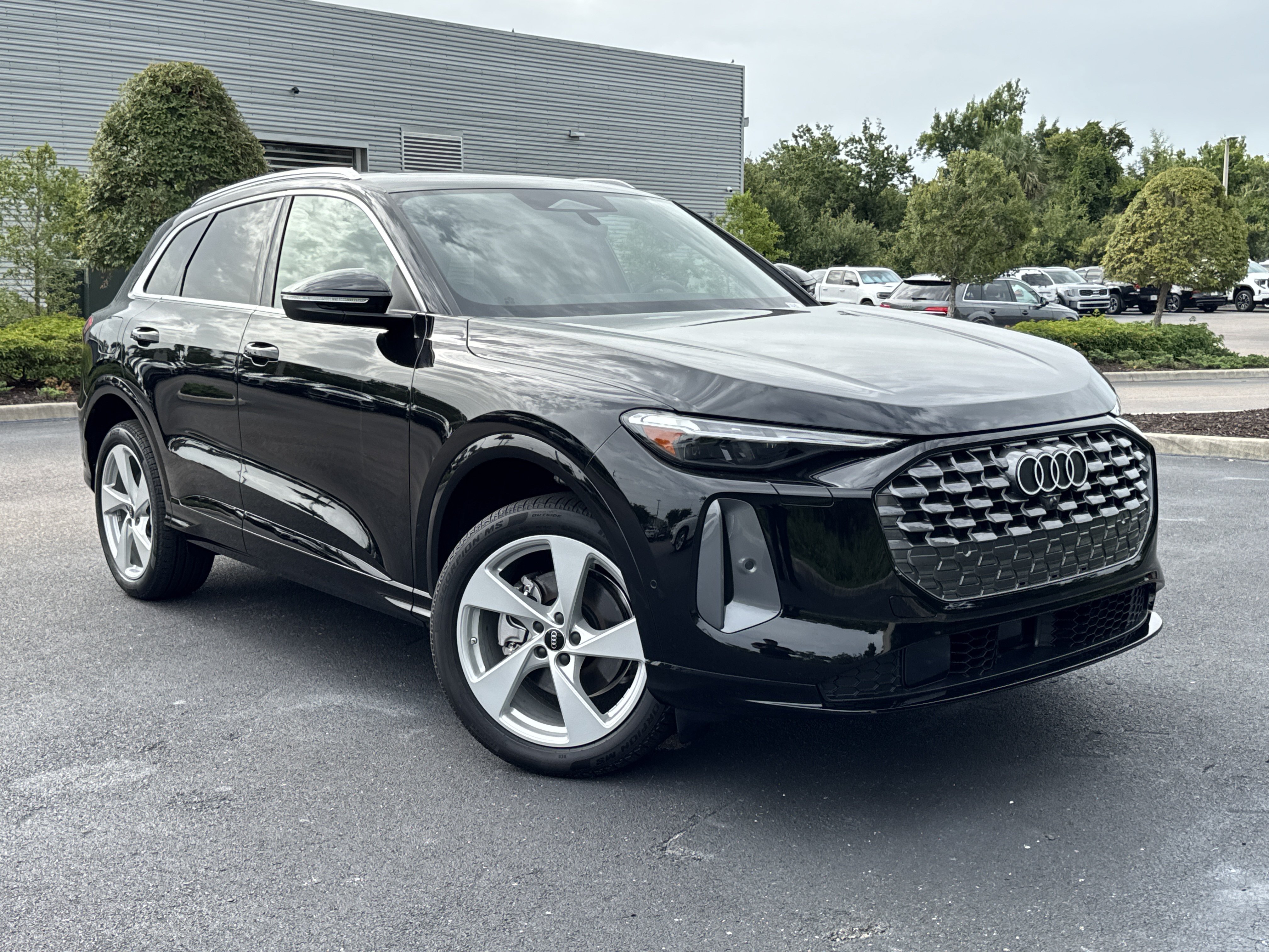 New 2026 Audi Q5 2.0T Premium Plus SUV