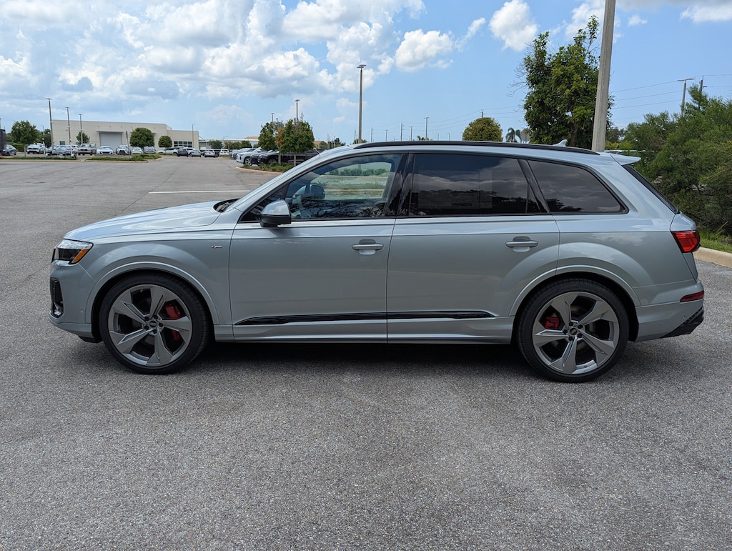New 2026 Audi Q7 S line 55 Prestige SUV