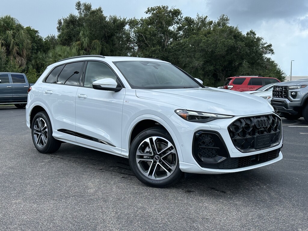 New 2026 Audi Q5 2.0T Premium SUV