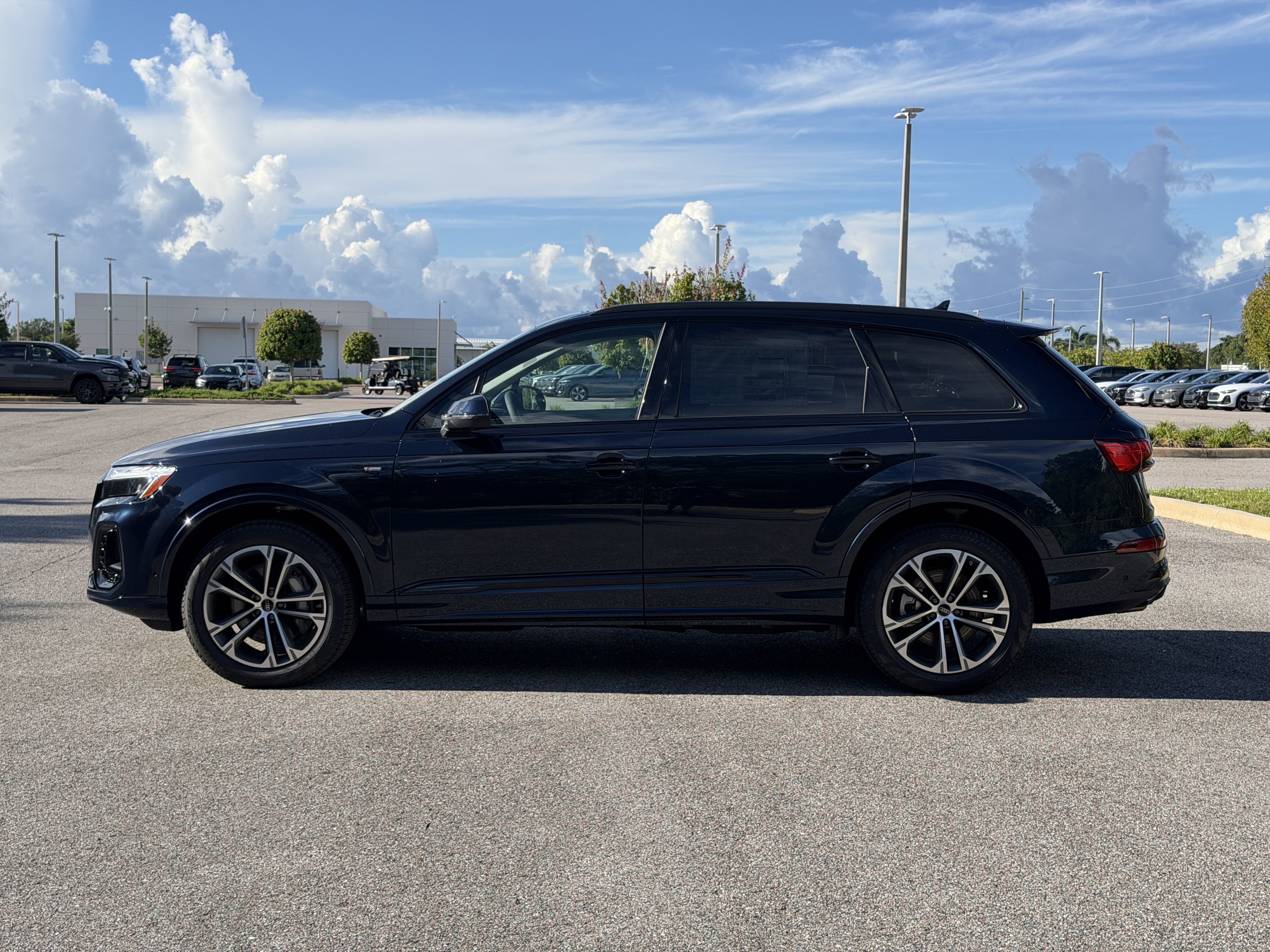 New 2026 Audi Q7 S line 55 Premium SUV