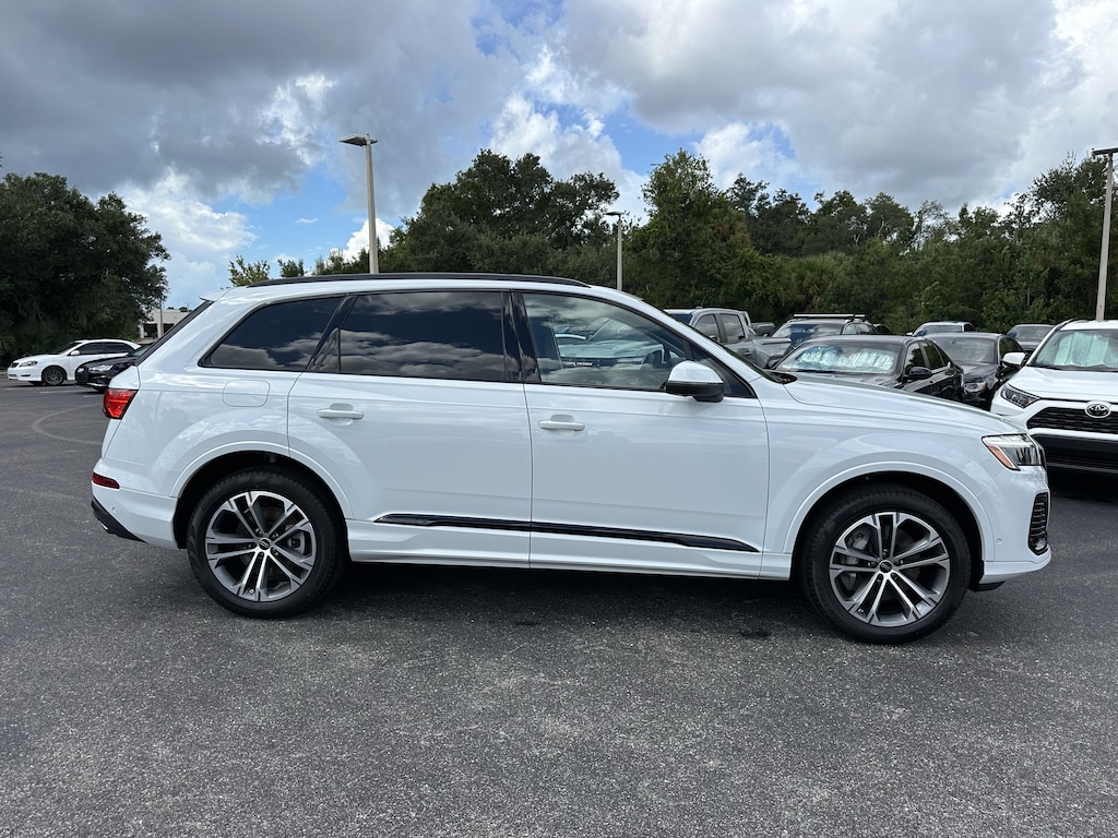 New 2026 Audi Q7 45 Premium Plus SUV