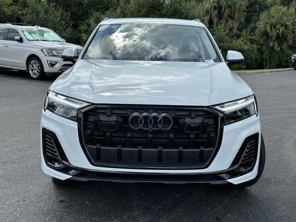 New 2026 Audi Q7 45 Premium Plus SUV
