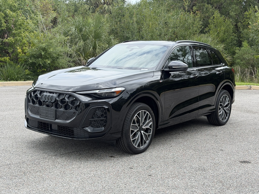 New 2026 Audi Q5 2.0T Premium Plus SUV