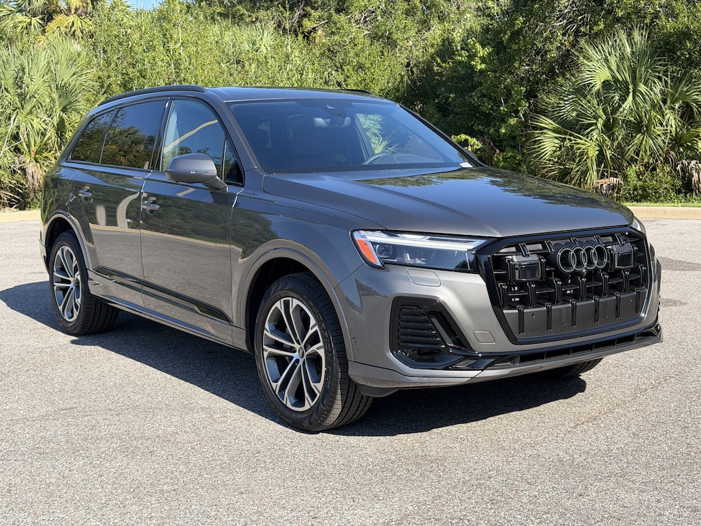 New 2026 Audi Q7 45 Premium Plus SUV