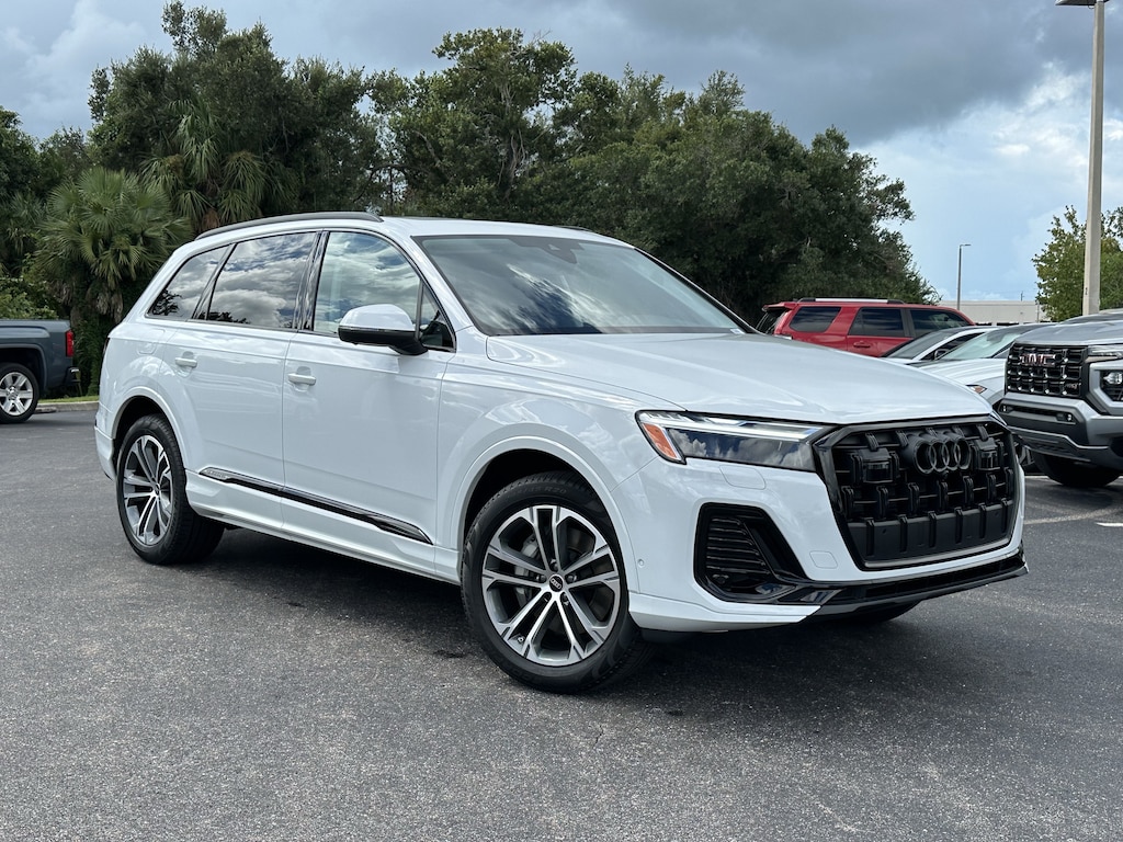New 2026 Audi Q7 45 Premium Plus SUV