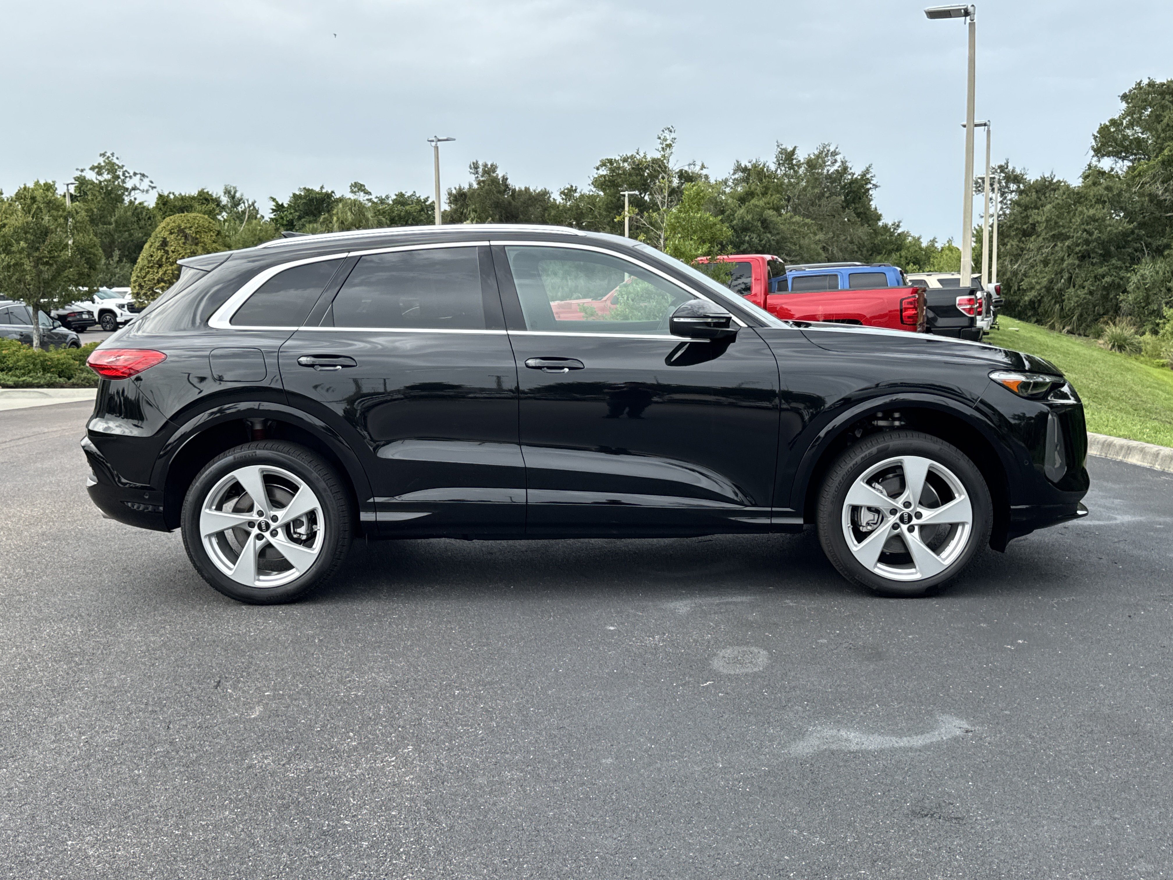 New 2026 Audi Q5 2.0T Premium Plus SUV