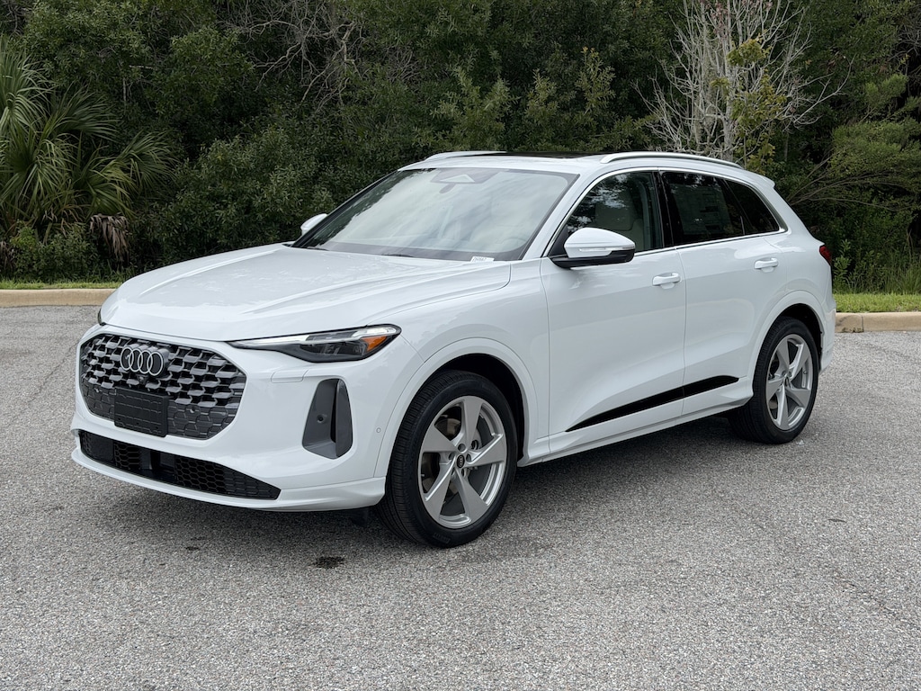 New 2026 Audi Q5 2.0T Prestige SUV