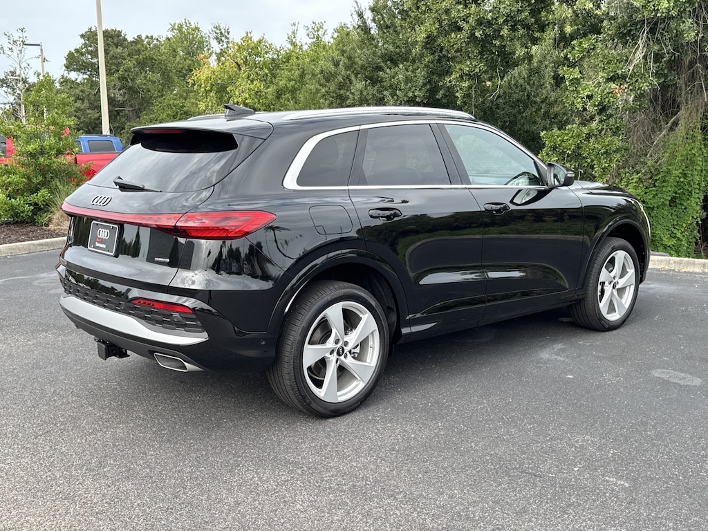 New 2026 Audi Q5 2.0T Premium Plus SUV