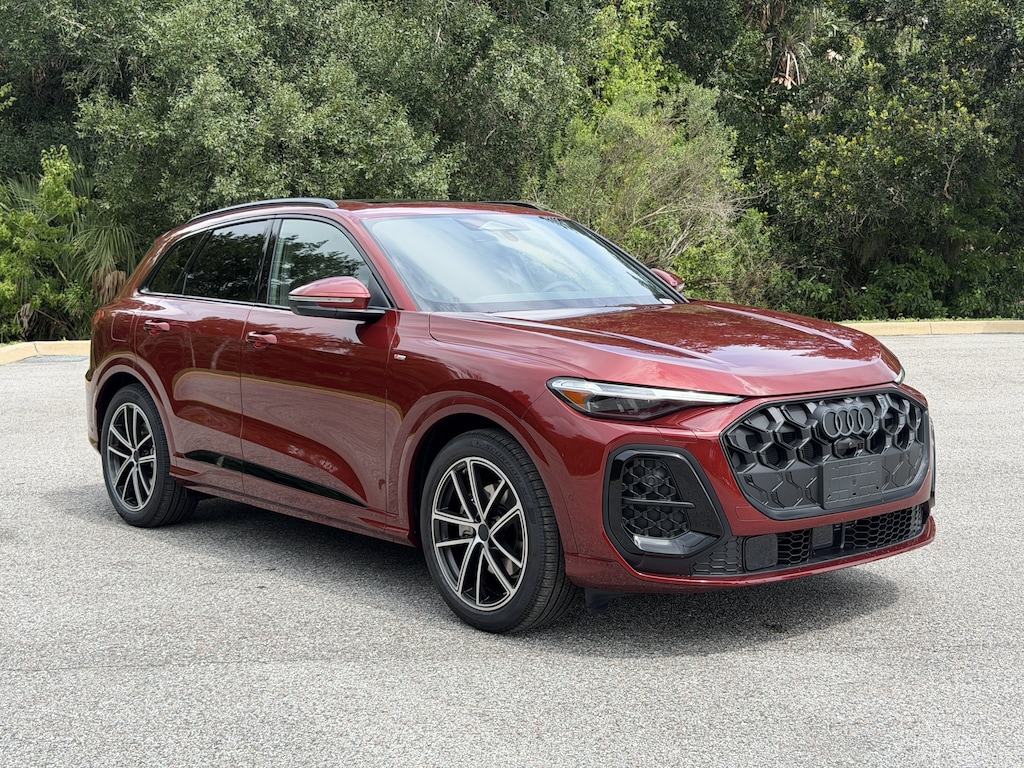 New 2026 Audi Q5 2.0T Prestige SUV