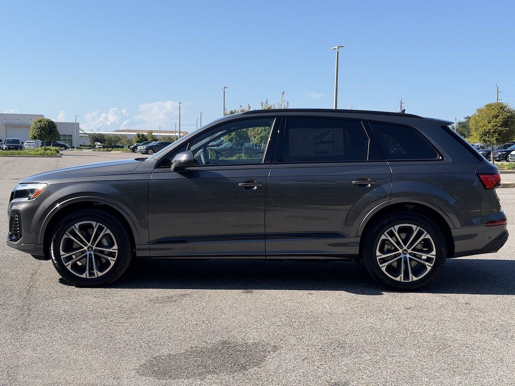 New 2026 Audi Q7 45 Premium Plus SUV