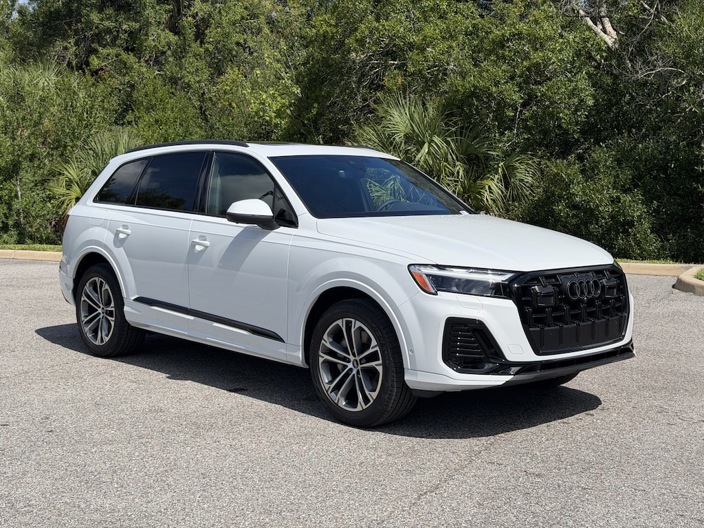 New 2026 Audi Q7 45 Premium Plus SUV