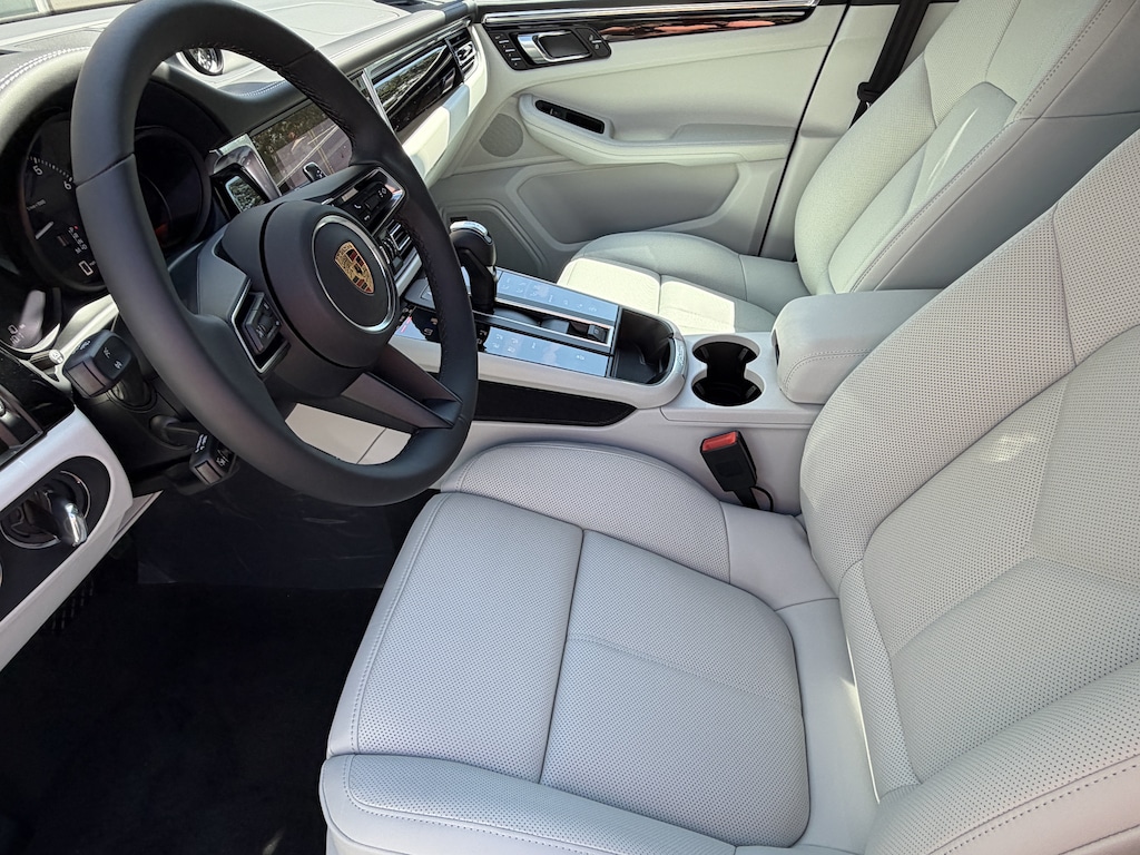 New 2026 Porsche Macan SUV