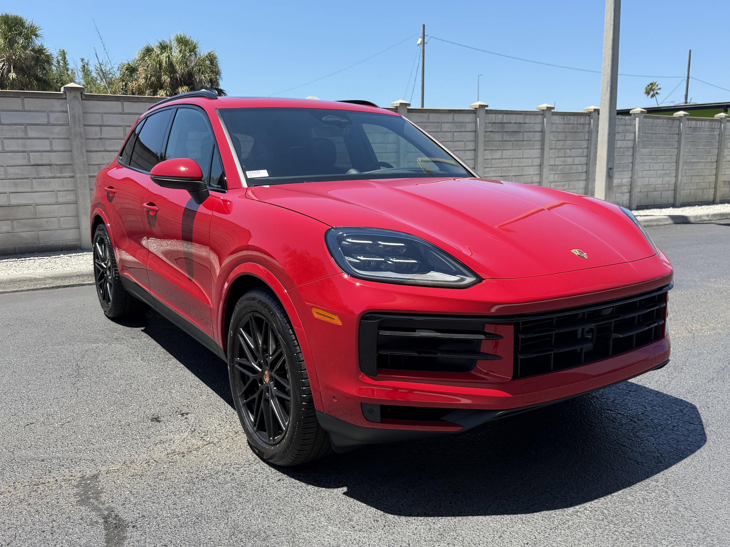 2026 Porsche Cayenne S - Photo 8