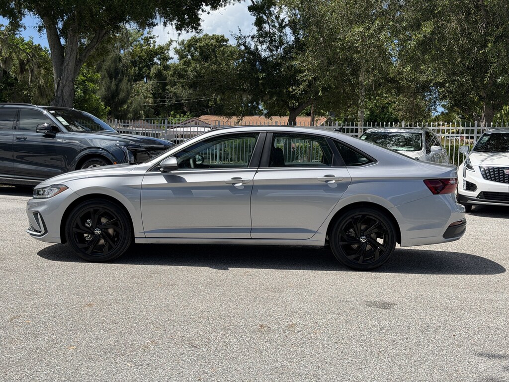 New 2027 Volkswagen Jetta 1.5T SE Sedan