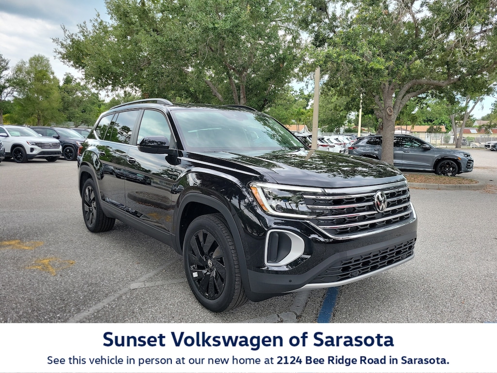 New 2026 Volkswagen Atlas SE w/Technology SUV