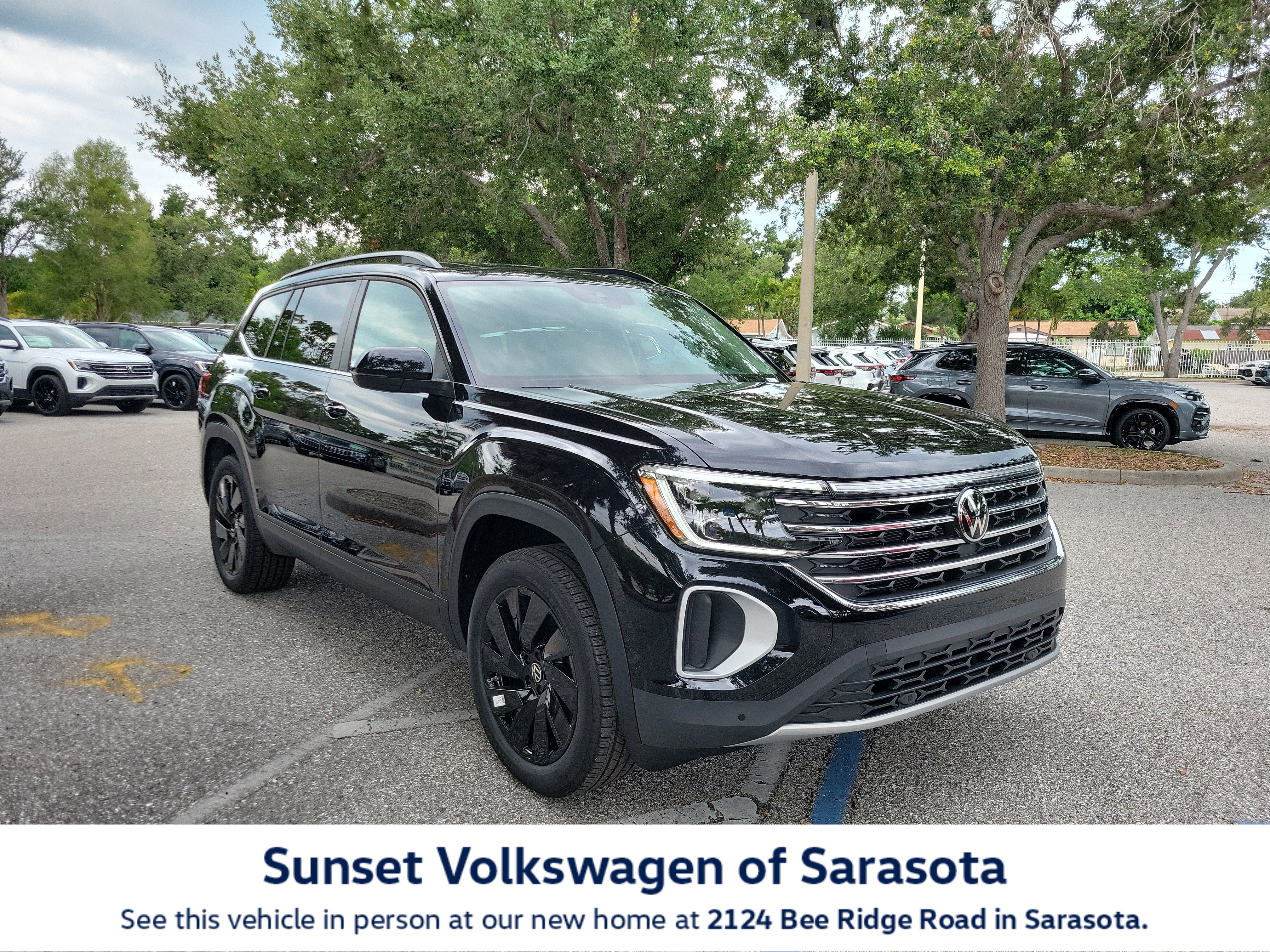 2026 Volkswagen Atlas SE w/Technology SUV