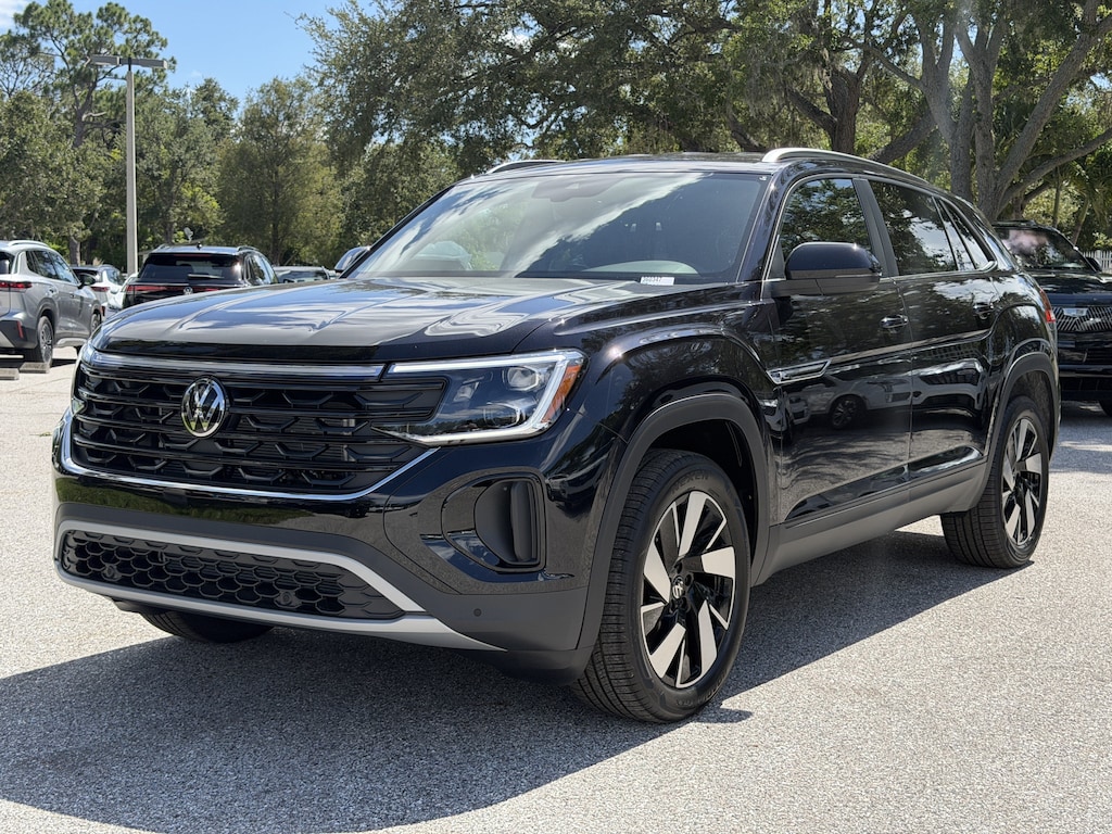 New 2026 Volkswagen Atlas Cross Sport SE w/Technology SUV