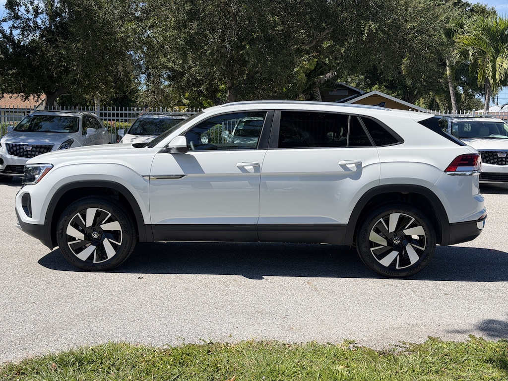 New 2026 Volkswagen Atlas Cross Sport SE w/Technology SUV