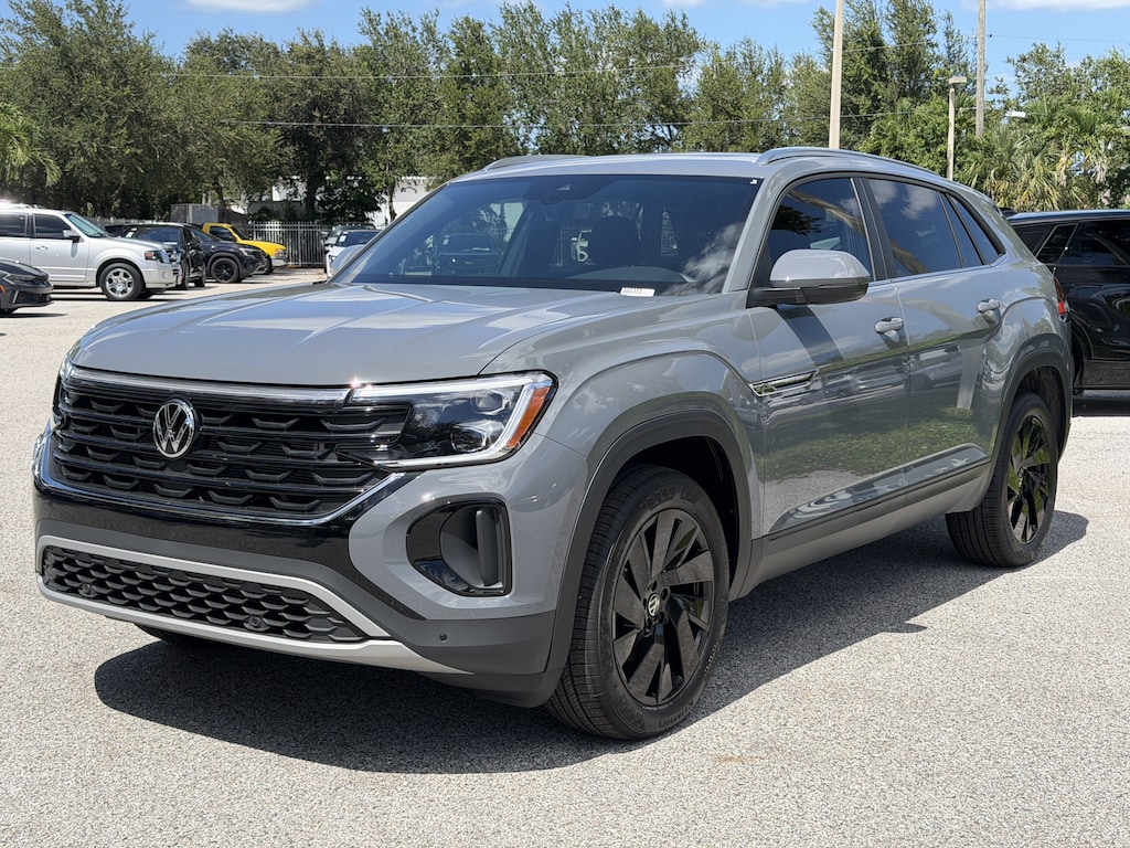 New 2026 Volkswagen Atlas Cross Sport SE w/Technology SUV