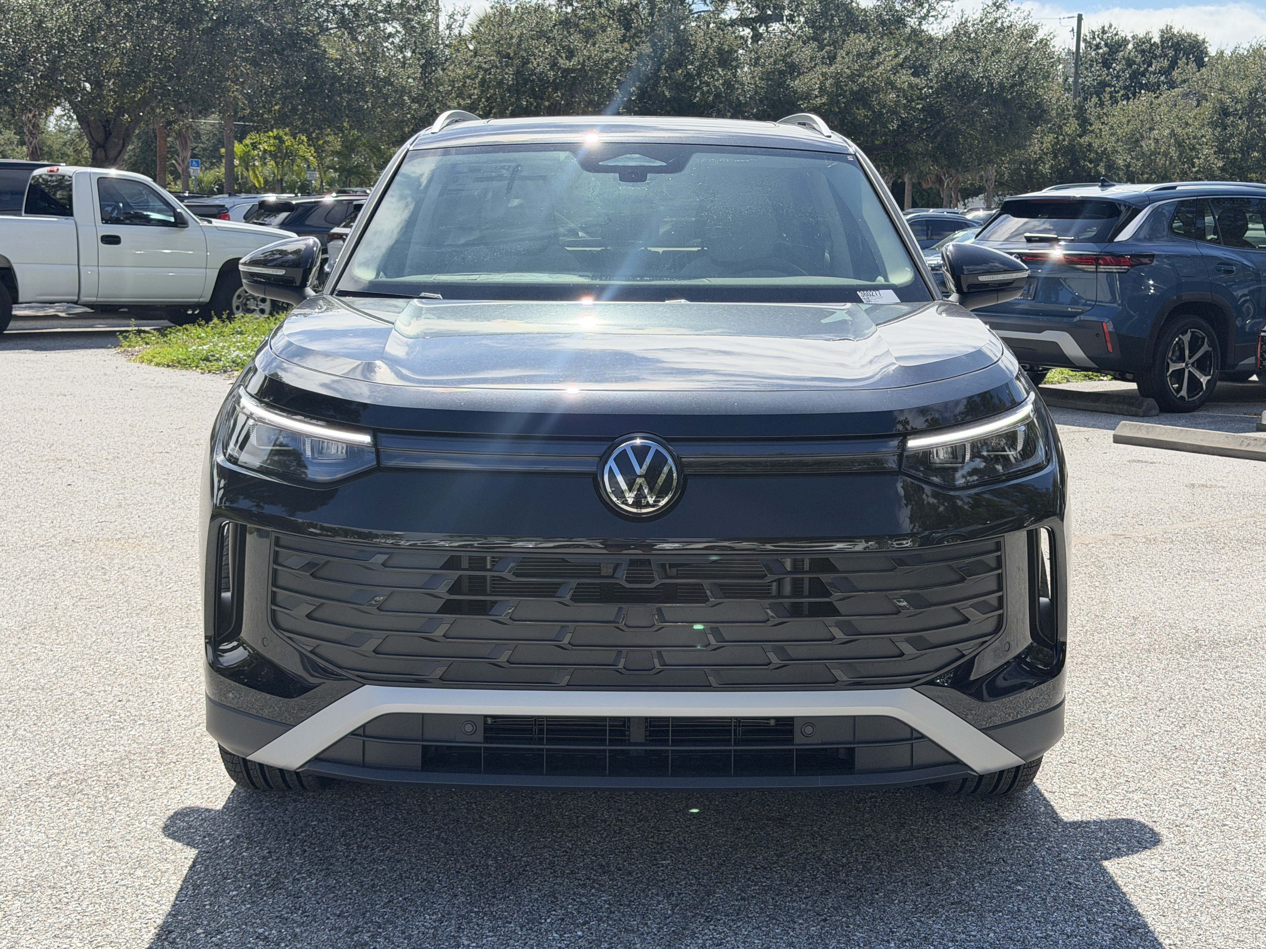 New 2026 Volkswagen Tiguan SE SUV