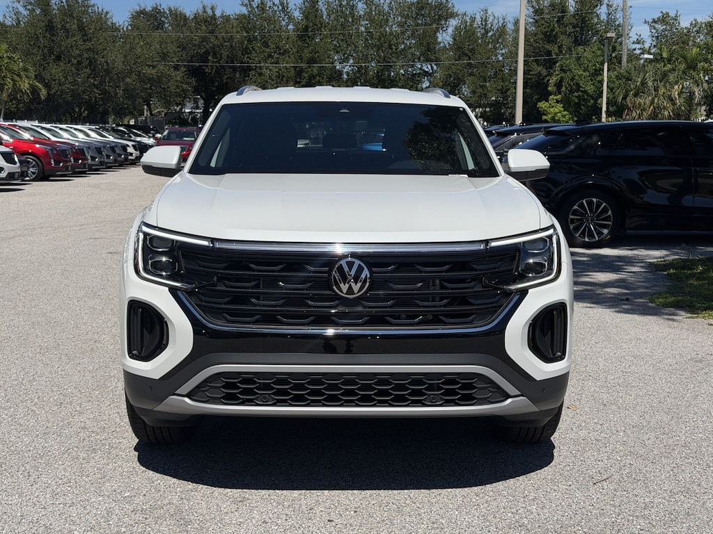 New 2026 Volkswagen Atlas Cross Sport SE w/Technology SUV