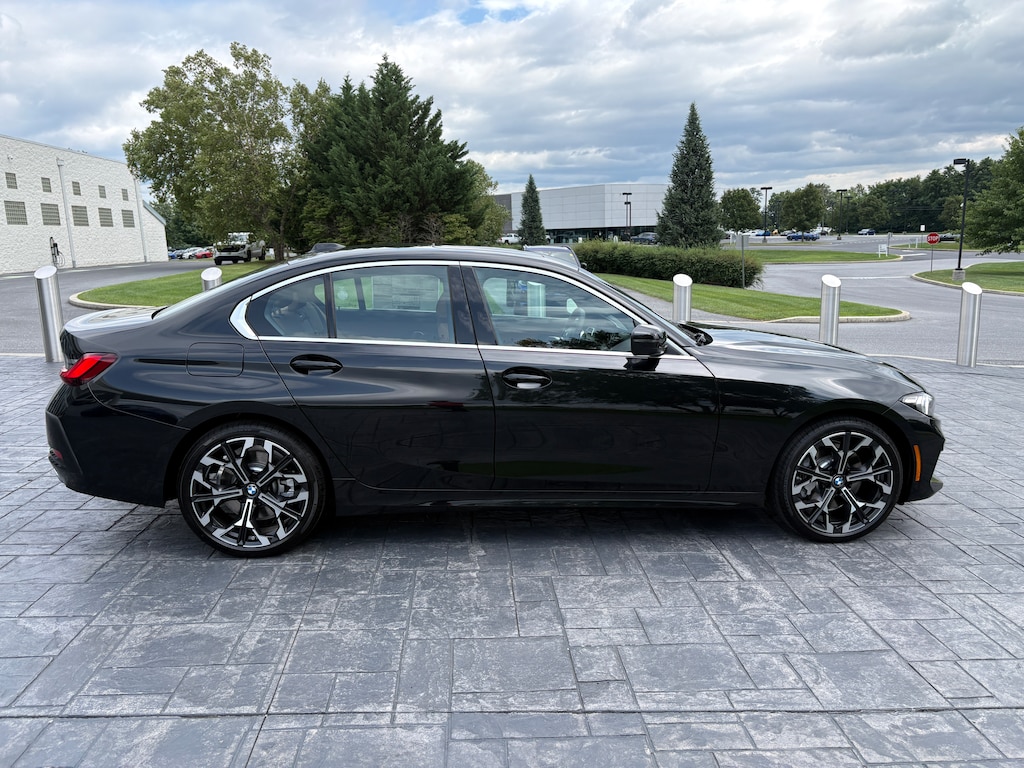 New 2026 BMW 330i xDrive Sedan