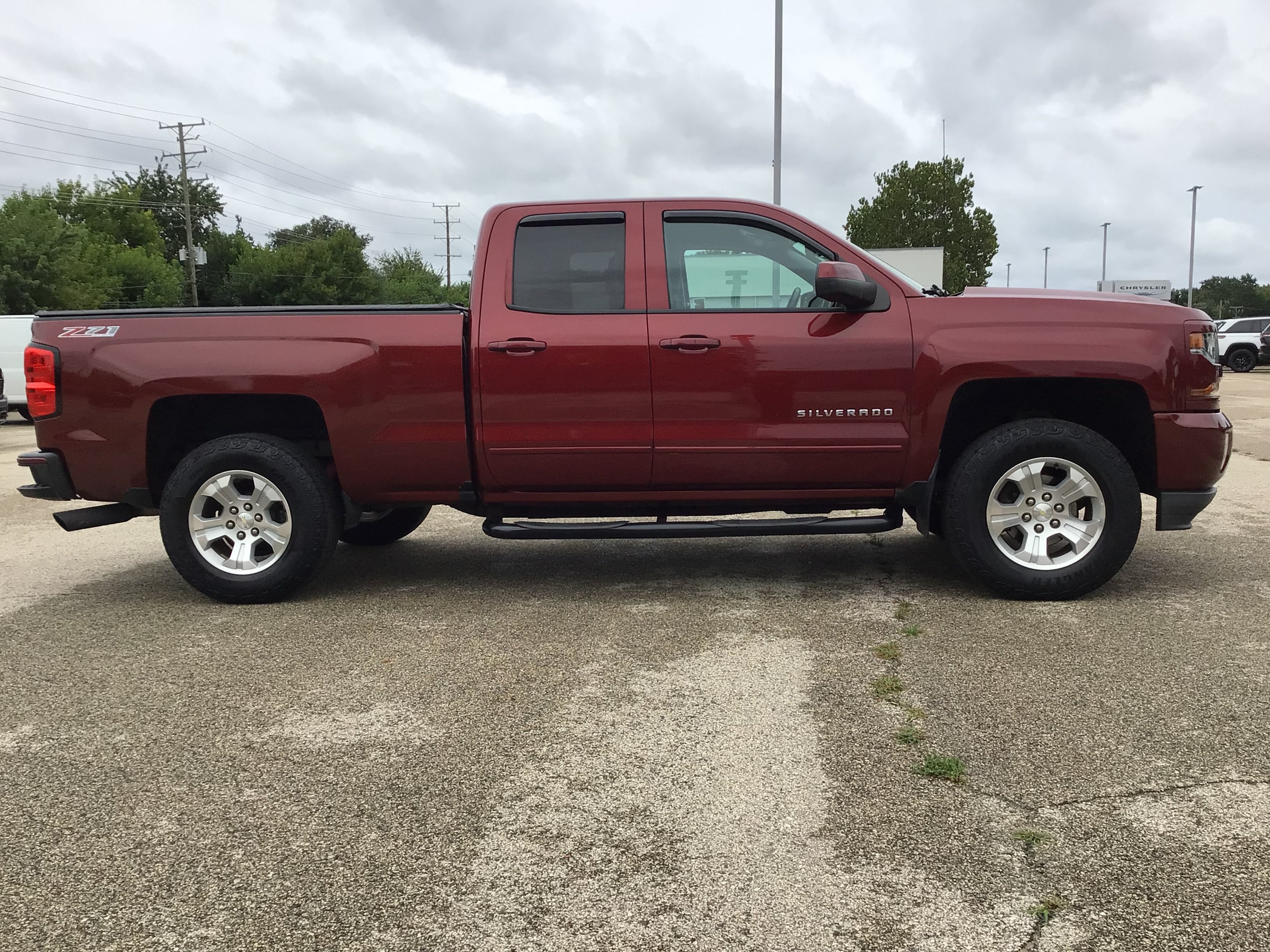 Used 2017 Chevrolet Silverado 1500 LT Z71 4x4 Truck Double Cab