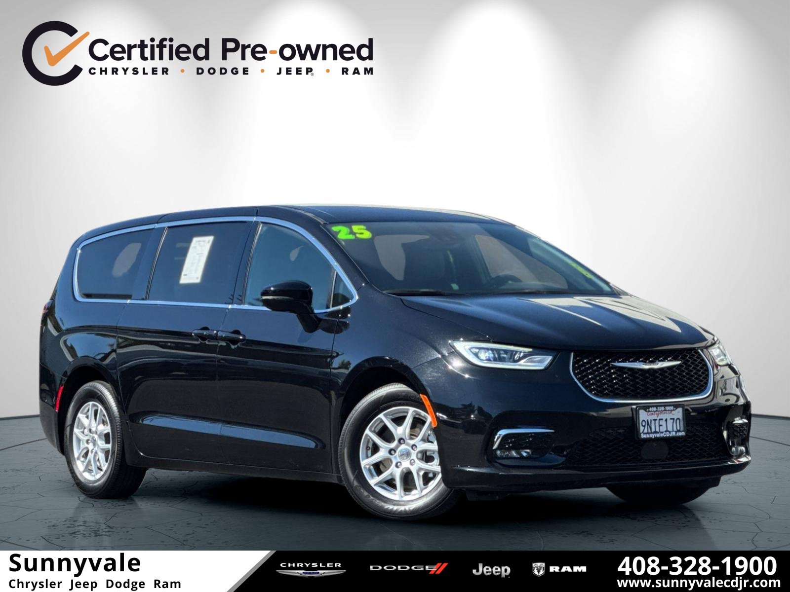 2025 Chrysler Pacifica Select