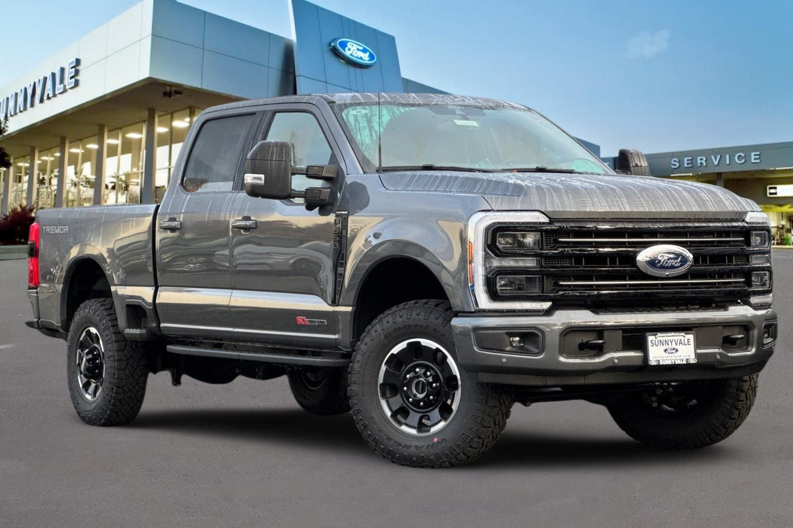 2026 Ford F-350 Super Duty Platinum - Photo 2