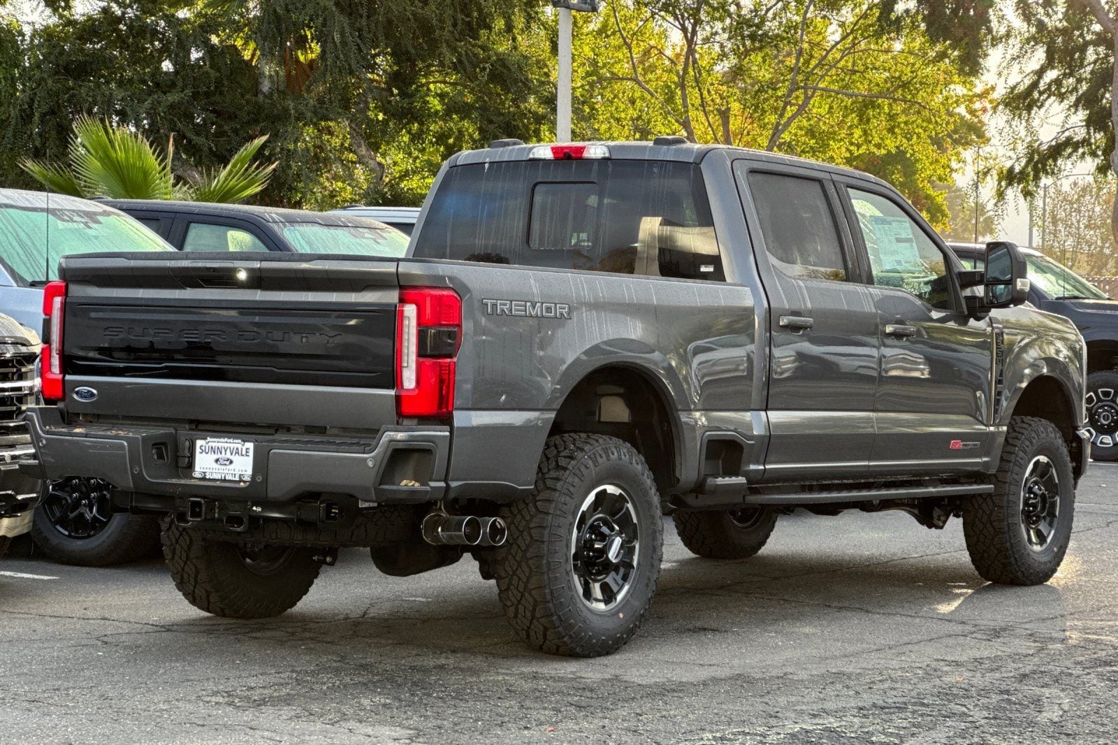 2026 Ford F-350 Super Duty Platinum - Photo 5