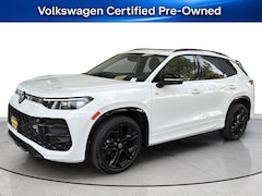 2026 Volkswagen Tiguan SE R-Line Black SUV