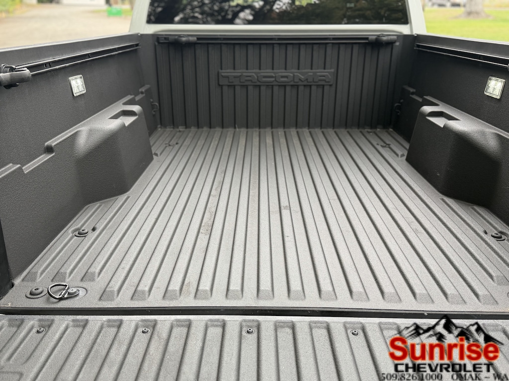 Used 2025 Toyota Tacoma 4WD TRD Sport TRD Sport Double Cab 6 Bed AT