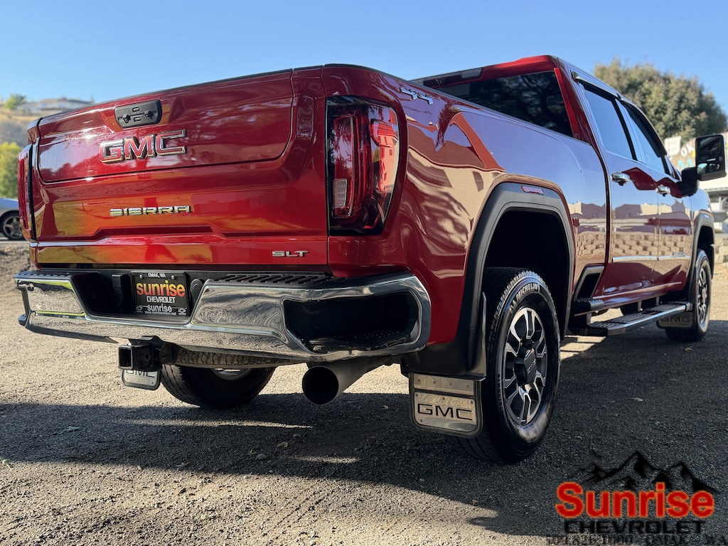 Used 2022 GMC Sierra 2500HD SLT 4WD Crew Cab 159 SLT