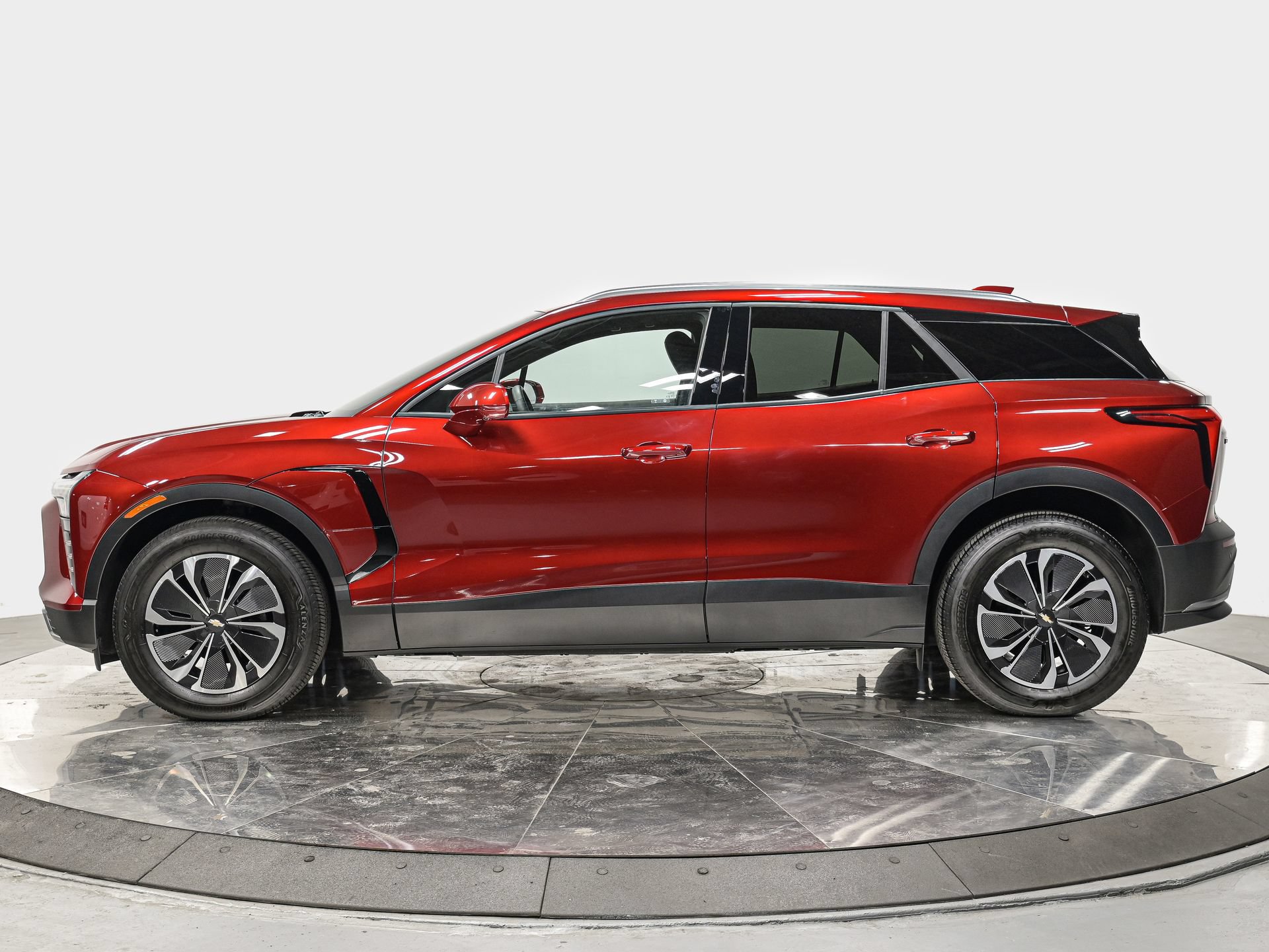Used 2024 Chevrolet Blazer EV LT with VIN 3GNKDBRJ9RS267039 for sale in Forest Hills, NY