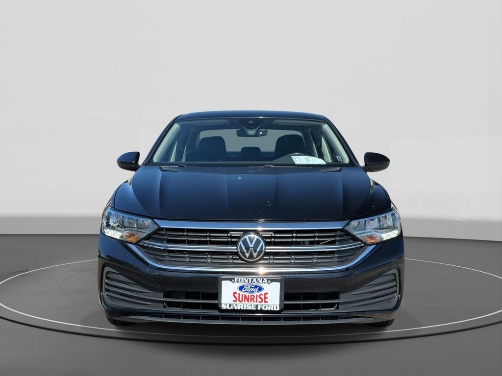 Certified 2024 Volkswagen Jetta 1.5T SE Sedan