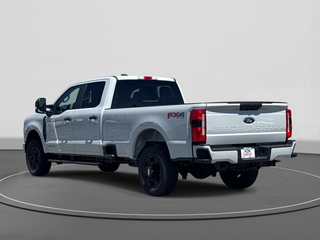New 2026 Ford F-350 XL Truck Crew Cab