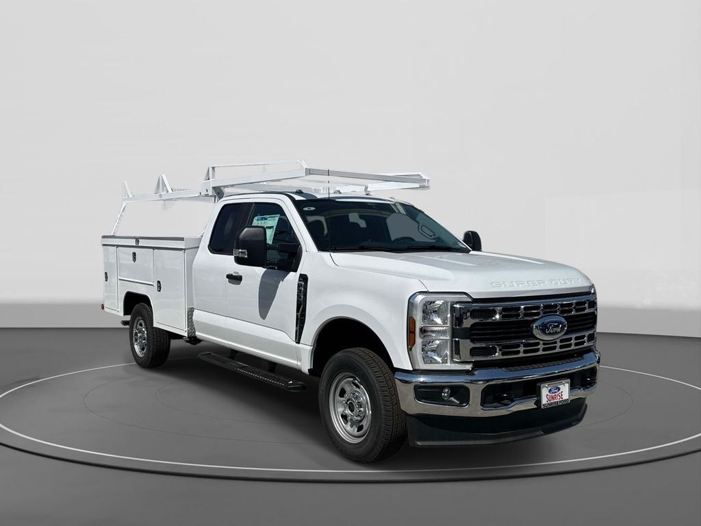 New 2026 Ford F-350 Chassis Truck Super Cab