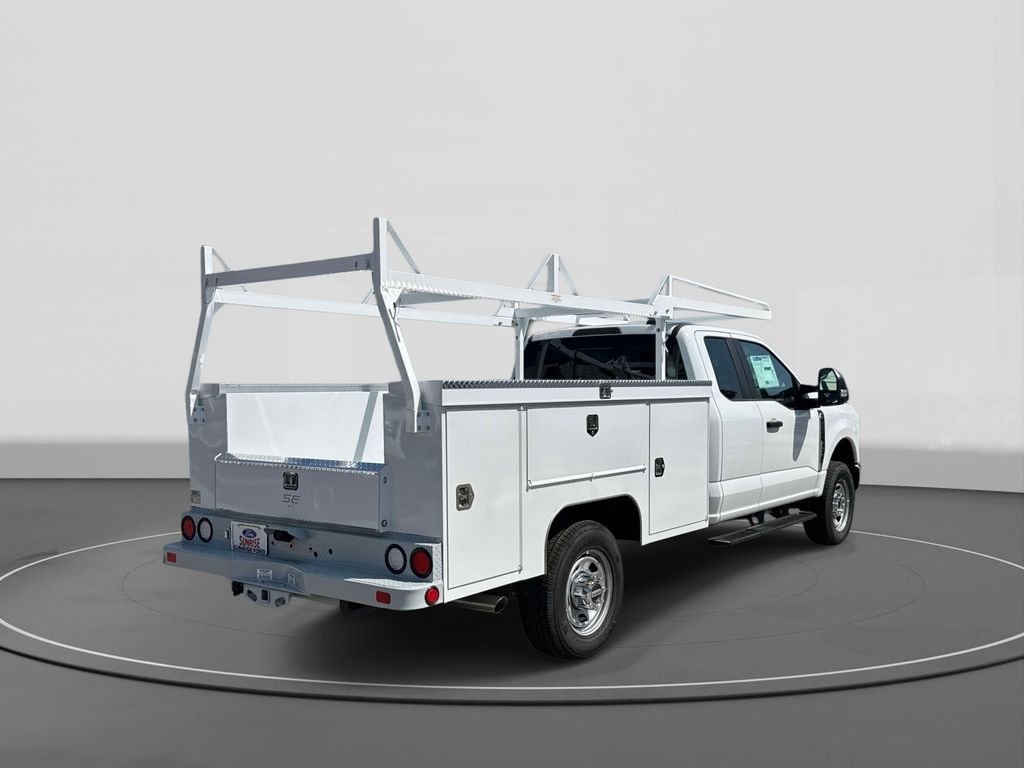 New 2026 Ford F-350 Chassis Truck Super Cab