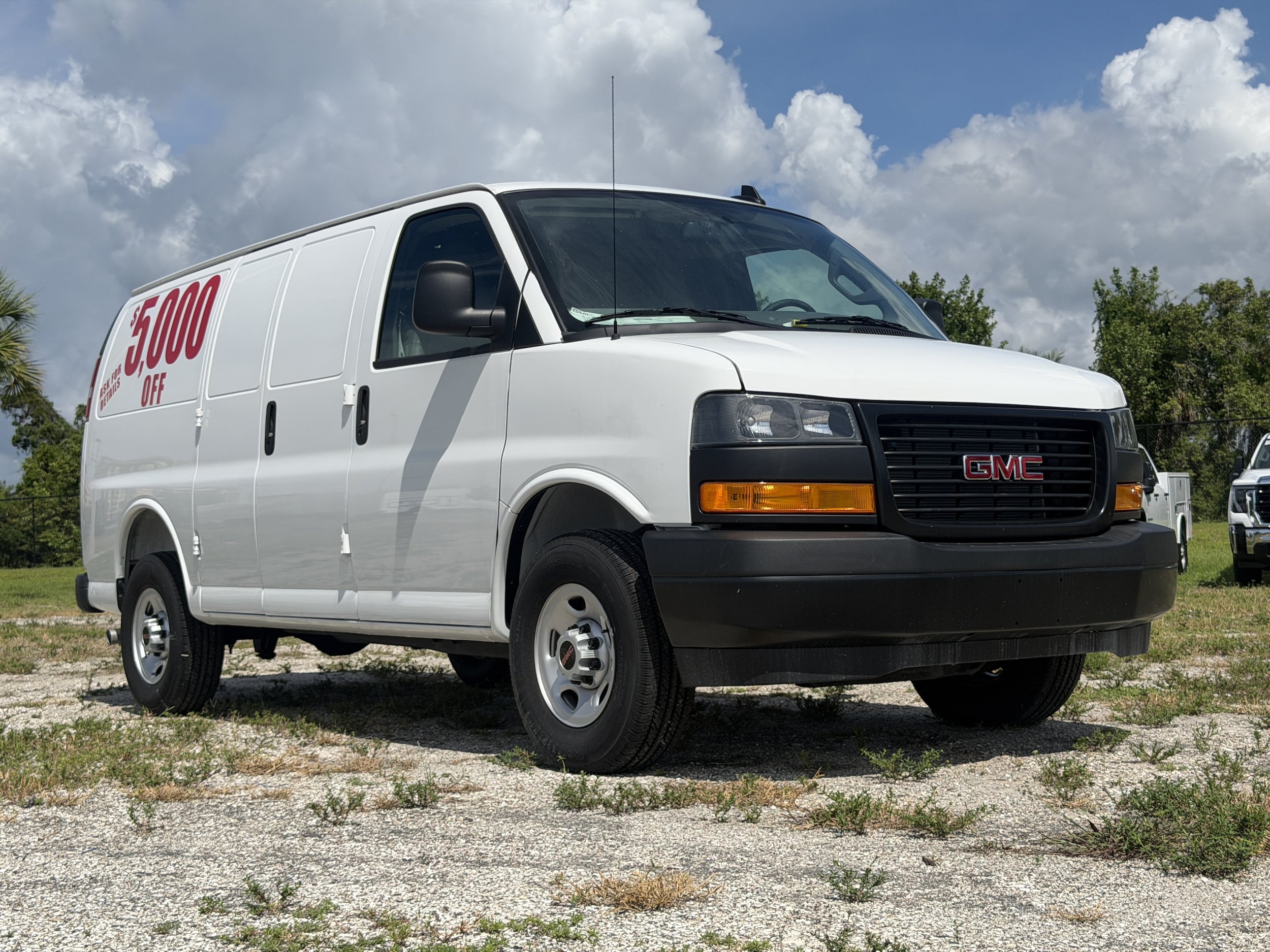 2025 GMC Savana Cargo Work Van
