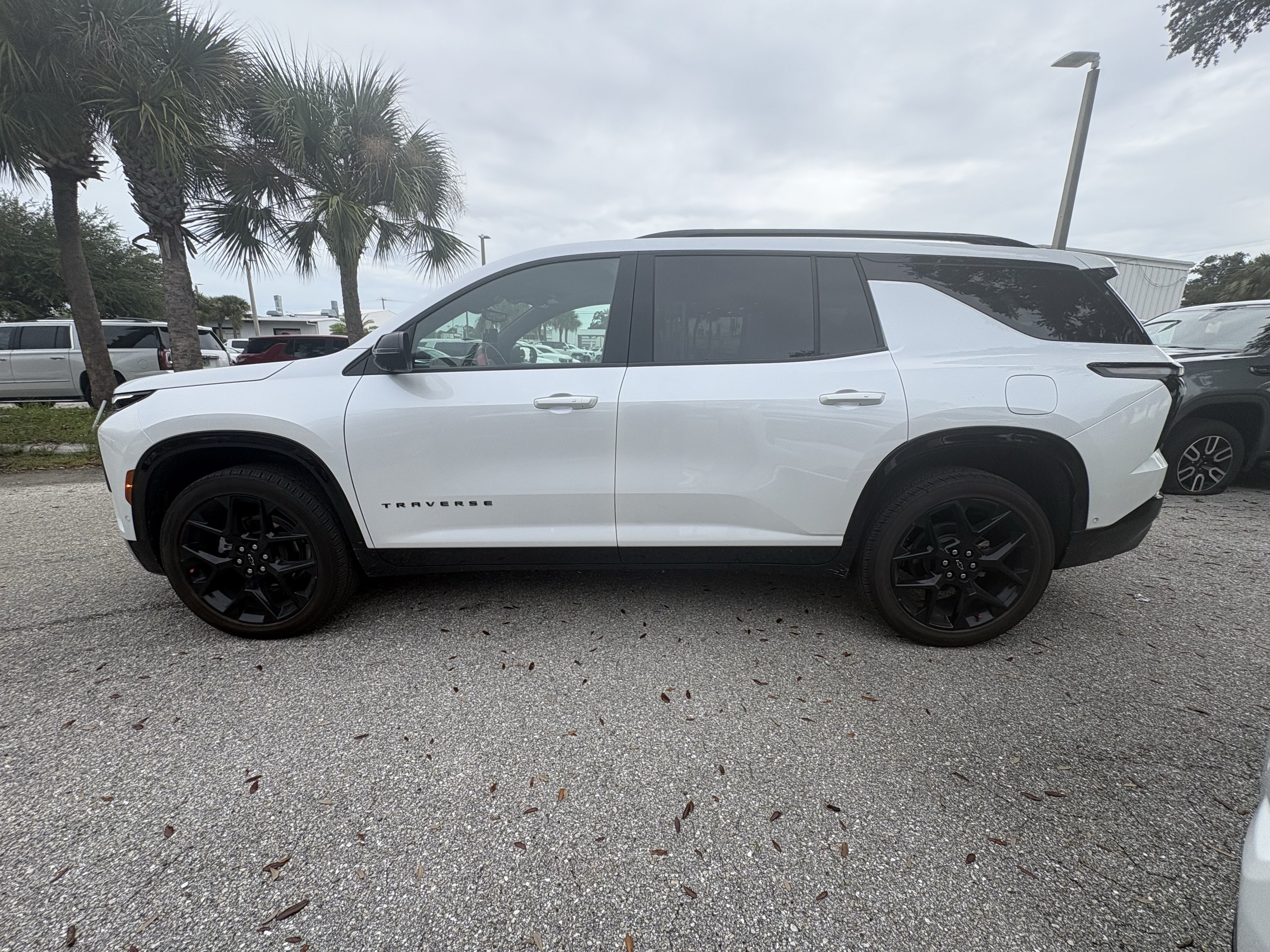 Used 2025 Chevrolet Traverse RS SUV