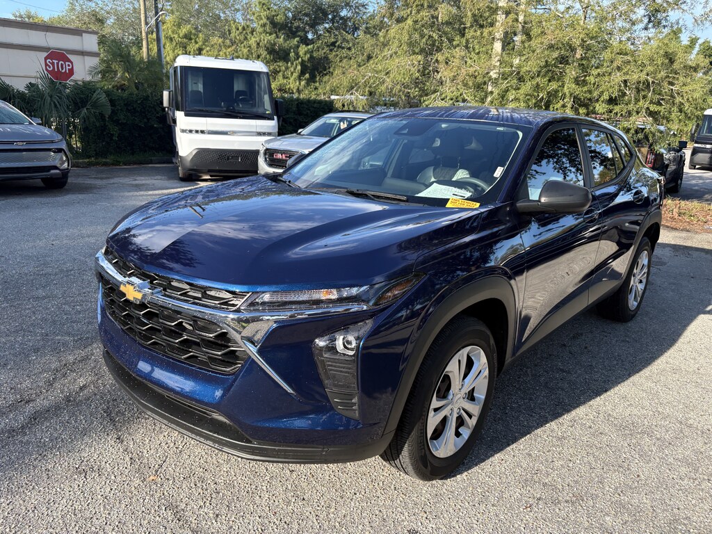 Used 2024 Chevrolet Trax LS SUV