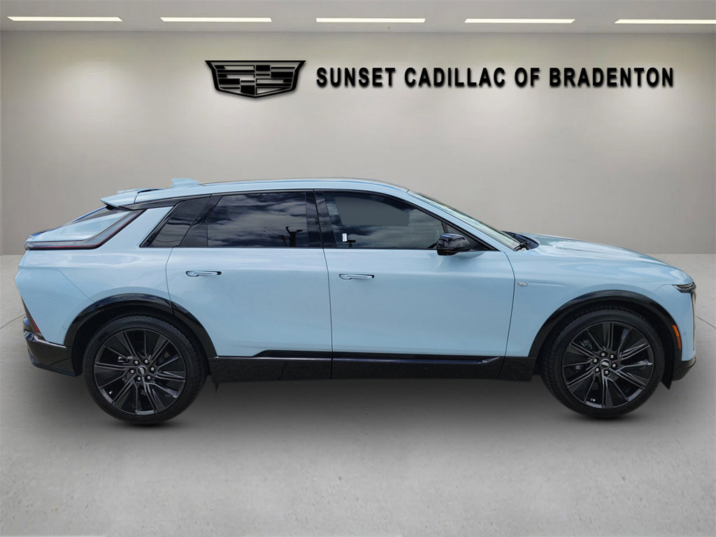 New 2025 CADILLAC LYRIQ Sport 3 SUV