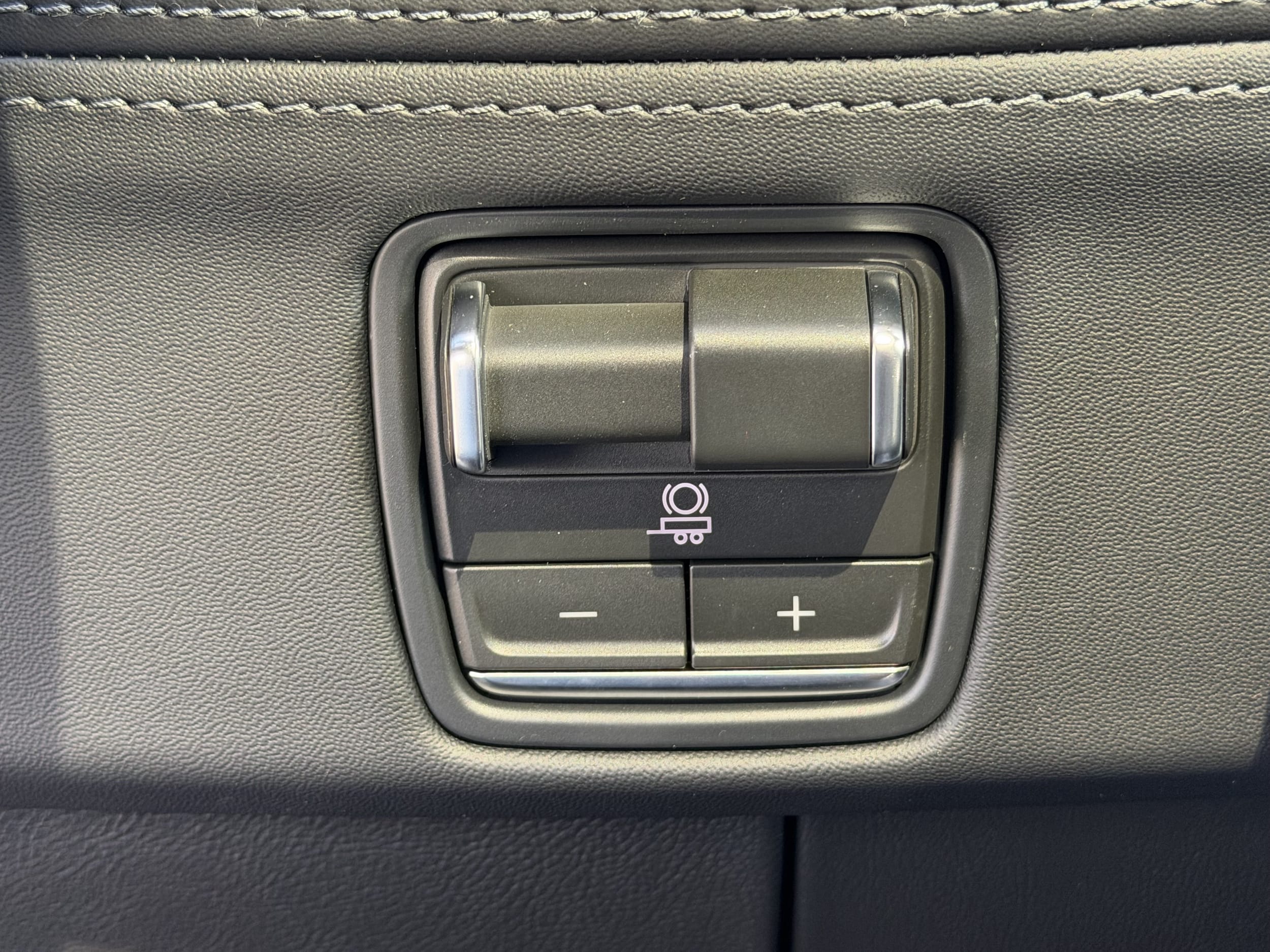 2026 Cadillac Escalade IQL Premium Sport - Photo 24