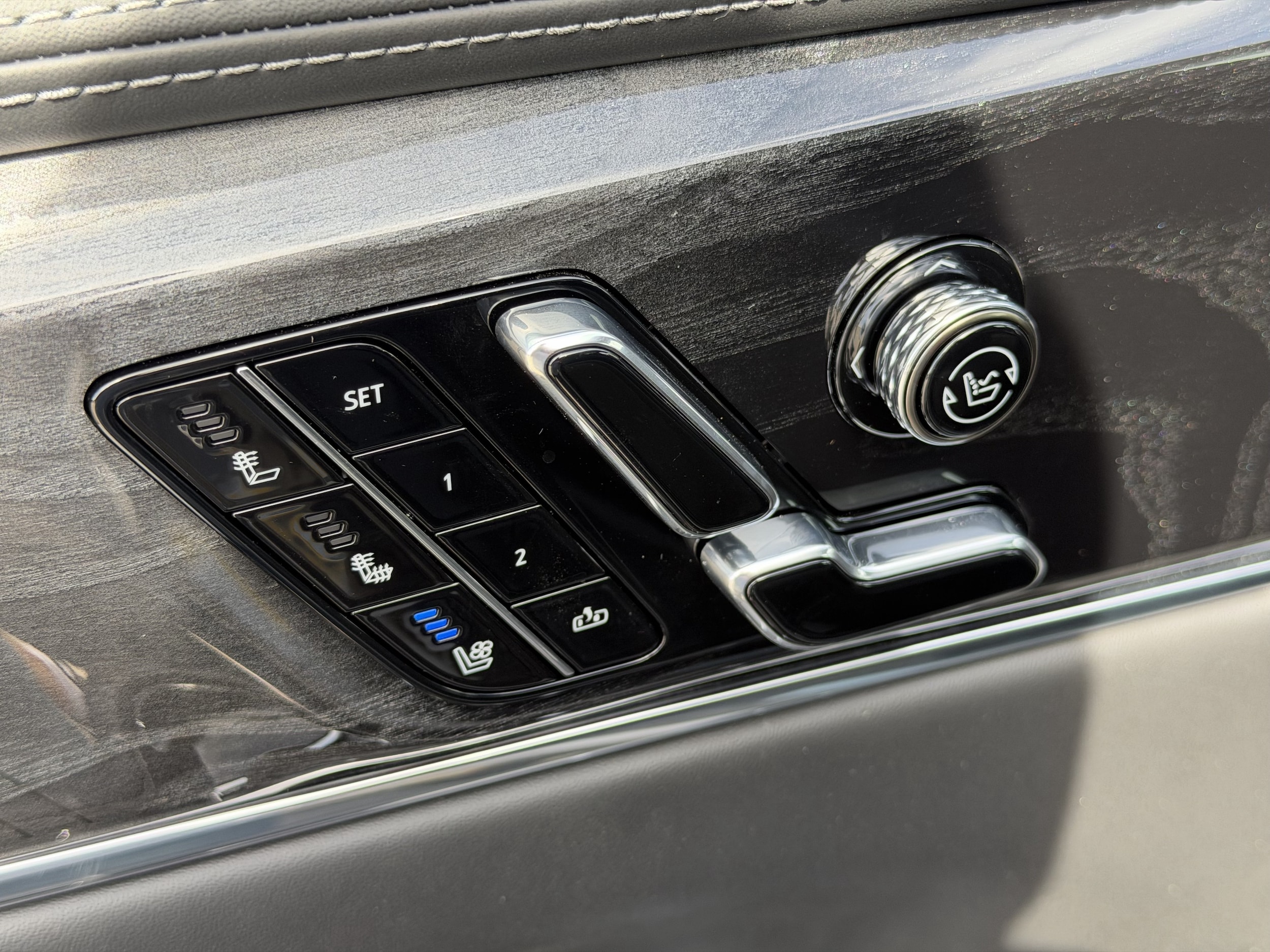 2026 Cadillac Escalade IQL Premium Sport - Photo 21