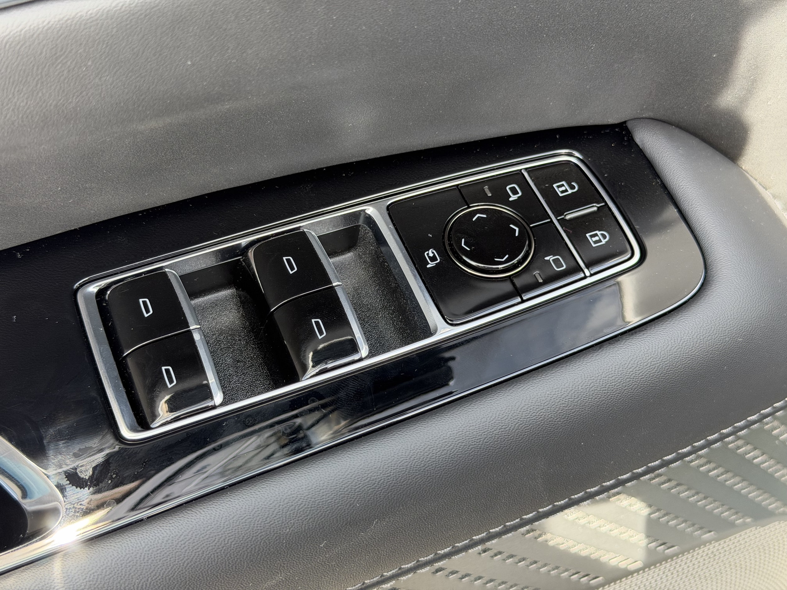 2026 Cadillac Escalade IQL Premium Sport - Photo 20