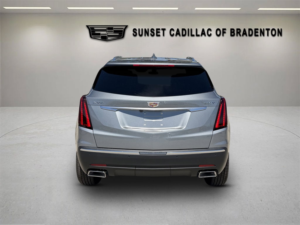 New 2026 CADILLAC XT5 Luxury SUV